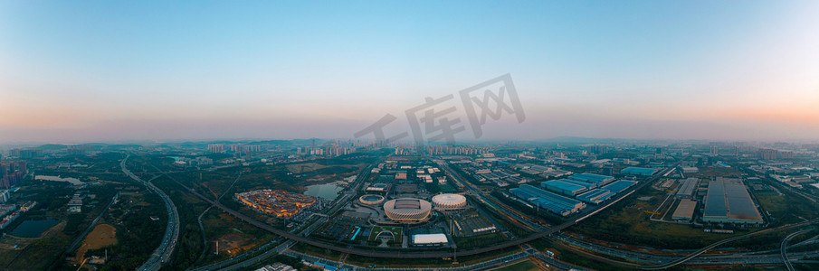 的强队充满 的强队充满