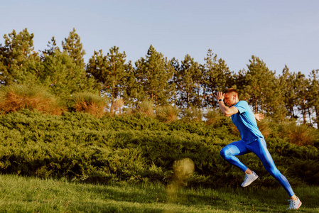 背景下家庭 背景下家庭